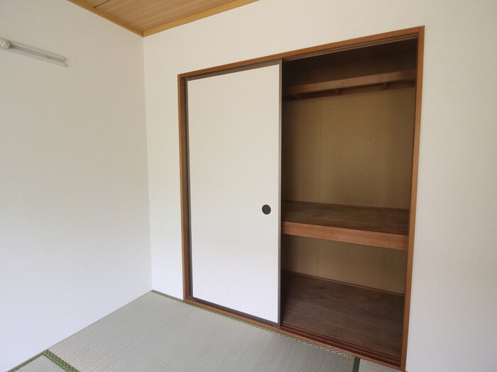 物件内観写真14　(収納)