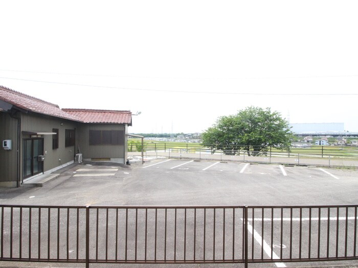 物件内観写真21　(室内からの展望)