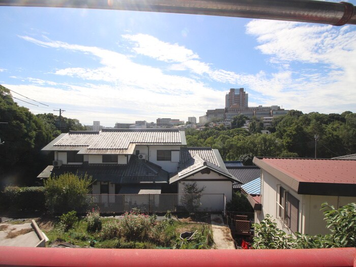 物件内観写真18　(室内からの展望)