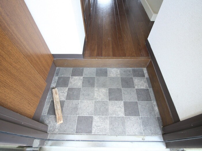 物件内観写真15　(玄関)