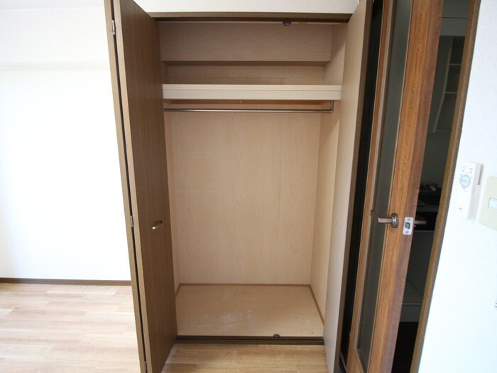 物件内観写真22　(収納)
