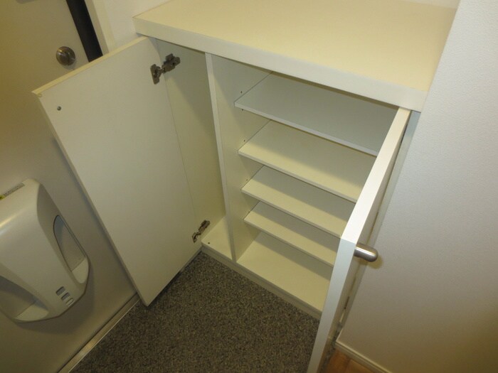 物件内観写真7　(靴箱)