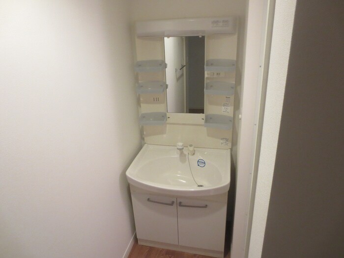 物件内観写真9　(洗面)