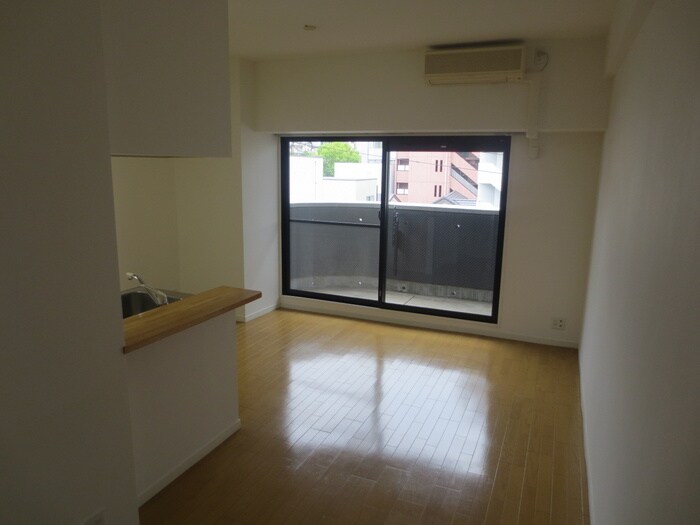 物件内観写真13　(居室)