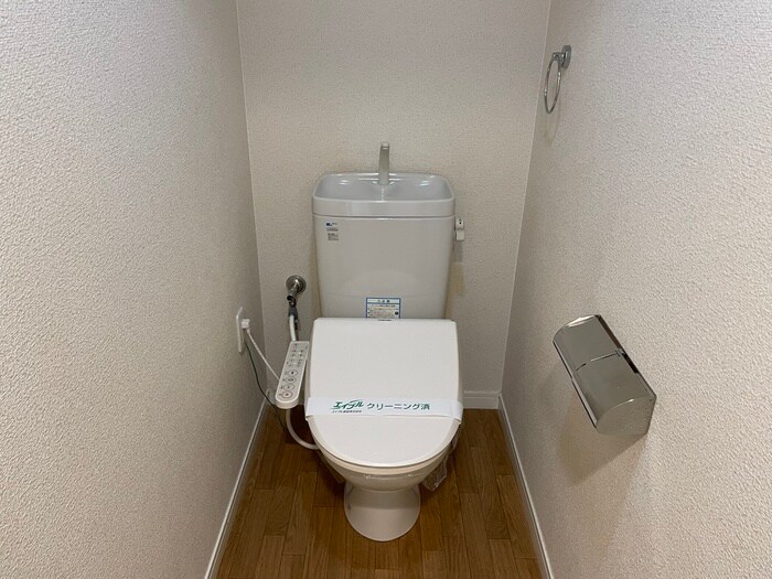 物件内観写真14　(トイレ)