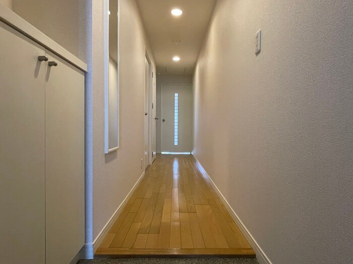 物件内観写真21　(廊下)