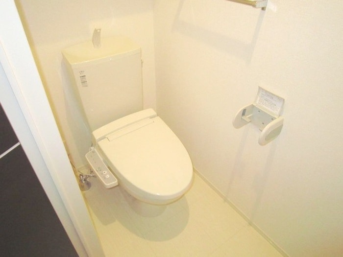 物件内観写真14　(トイレ)