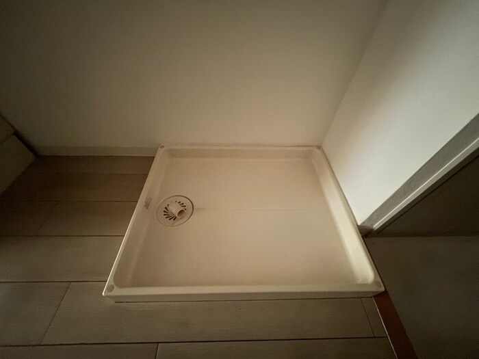 物件内観写真16　(洗濯機置場)