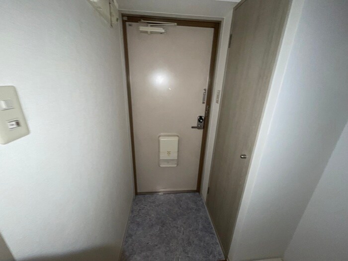 物件内観写真19　(玄関)