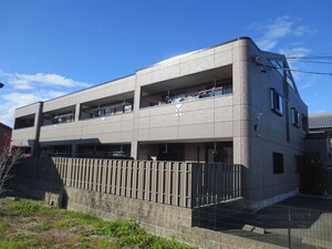 Ｃｏｚｙ雄和外観写真