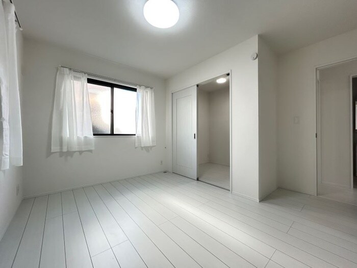 物件内観写真11　(居室)