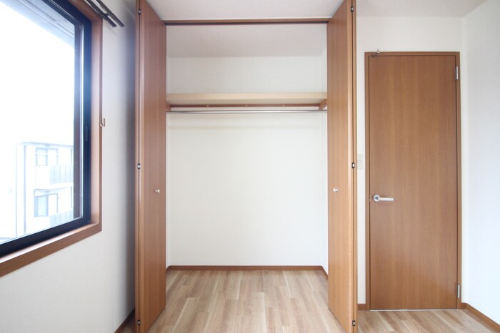 物件内観写真6　(収納)