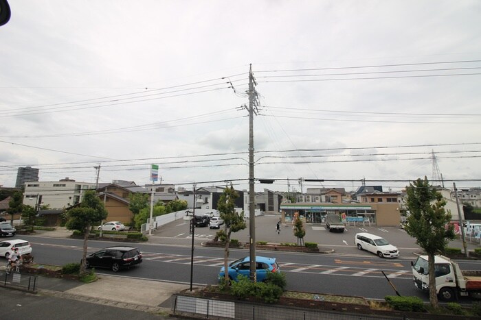 物件内観写真14　(室内からの展望)