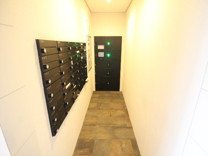 物件外観写真4　(建物設備)