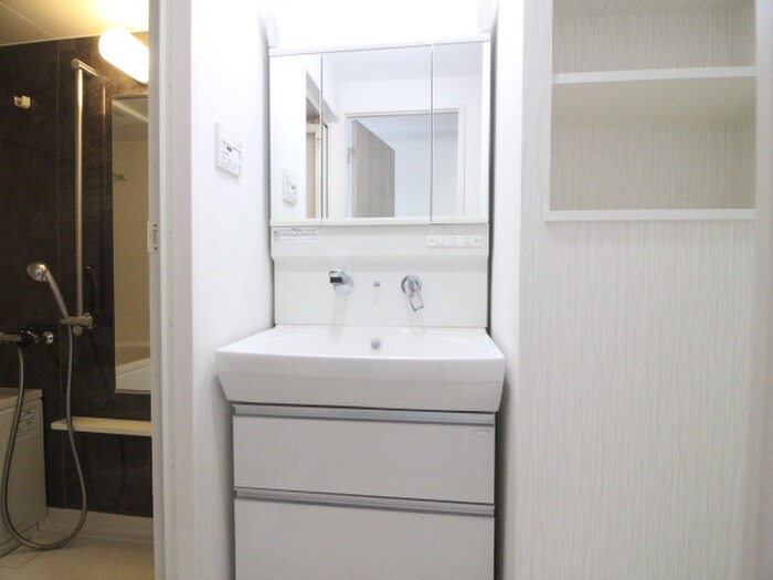 物件内観写真10　(洗面)
