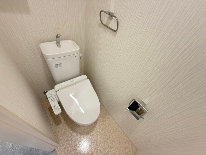 物件内観写真12　(トイレ)