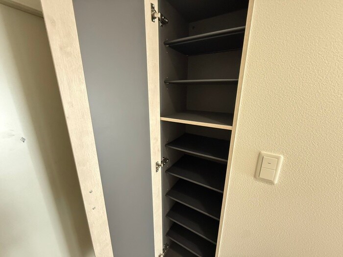 物件内観写真17　(靴箱)