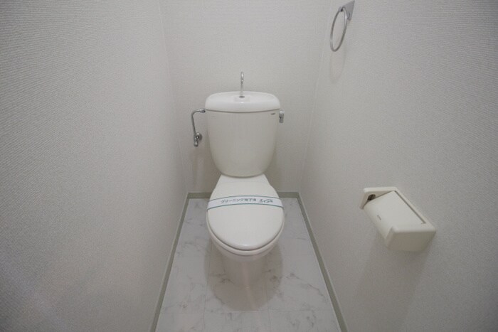 物件内観写真12　(トイレ)