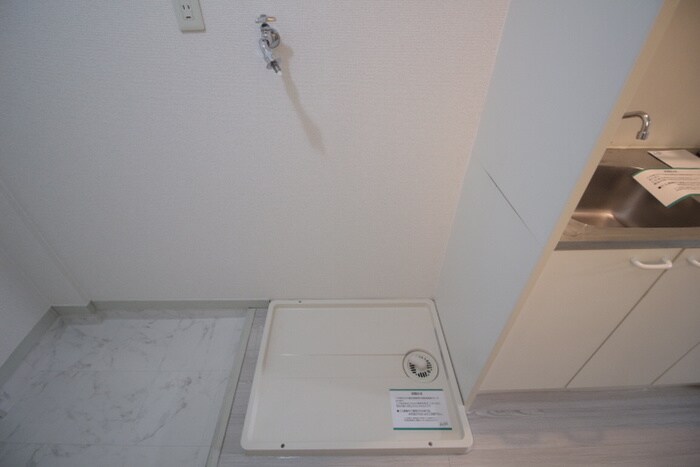 物件内観写真13　(洗濯機置場)