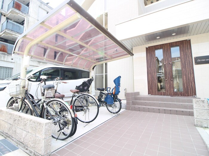 物件外観写真3　(駐輪場)