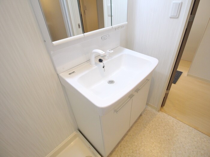 物件内観写真12　(洗面)