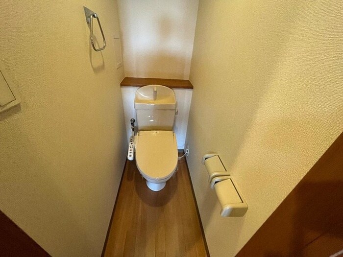 物件内観写真5　(トイレ)