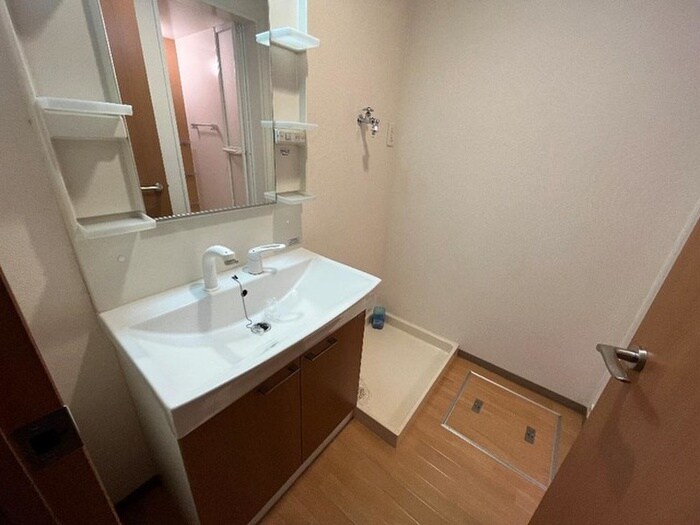 物件内観写真6　(洗面)