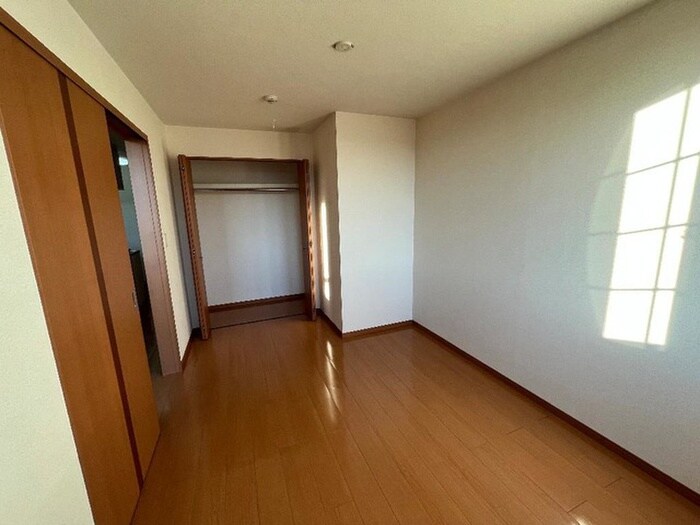 物件内観写真11　(居室)