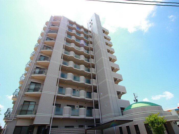 グランプラス西島の外観写真