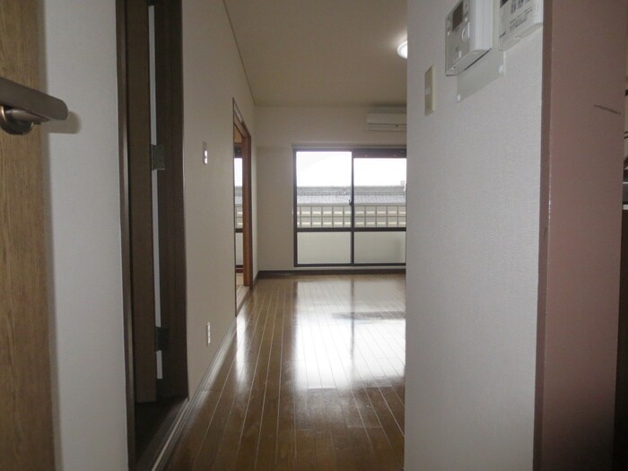 グランプラス西島の居室