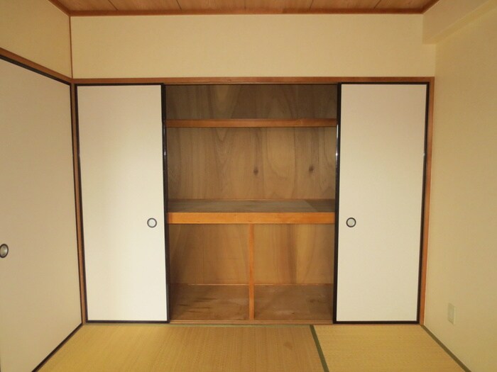 グランプラス西島の収納