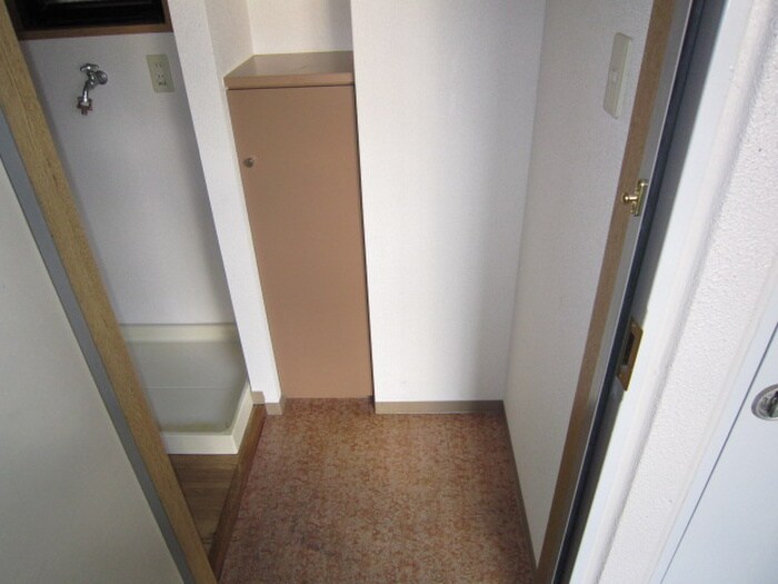 物件内観写真16　(廊下)