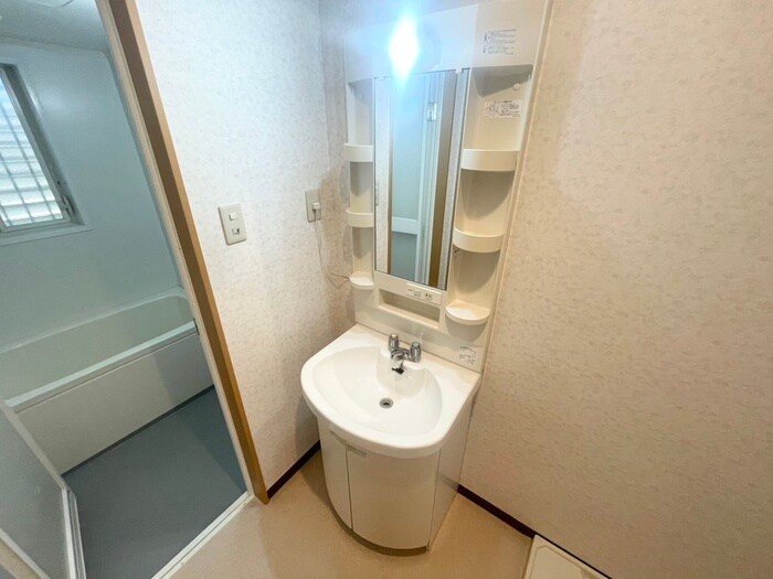 物件内観写真13　(洗面)