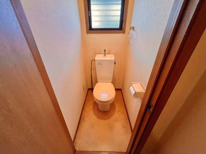 物件内観写真15　(トイレ)