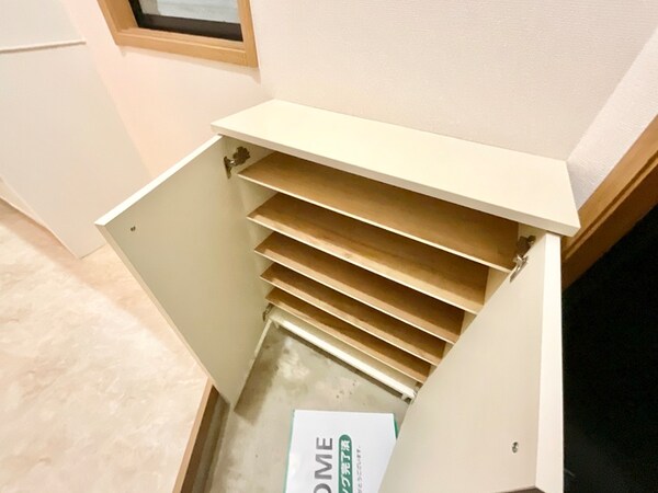 靴箱