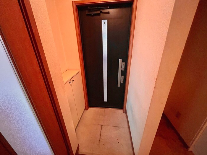 物件内観写真17　(玄関)