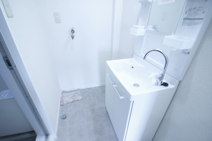 物件内観写真13　(洗濯機置場)