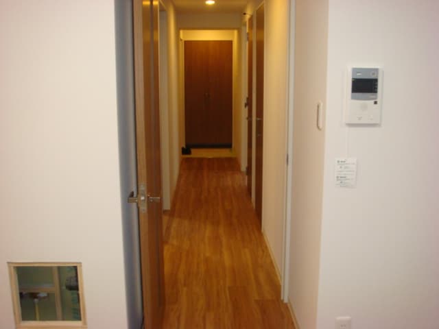物件内観写真14　(廊下)