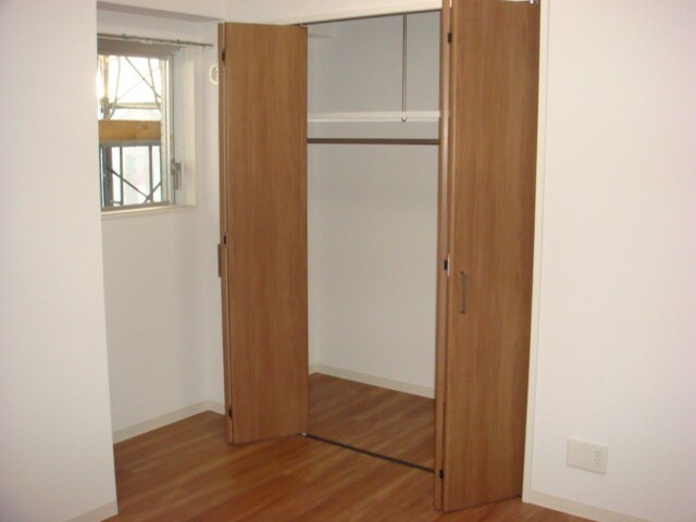 物件内観写真15　(収納)