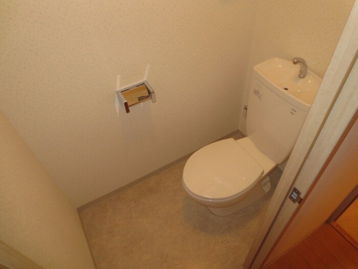 物件内観写真16　(トイレ)