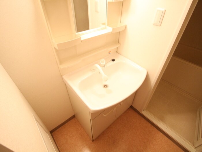 物件内観写真13　(洗面)