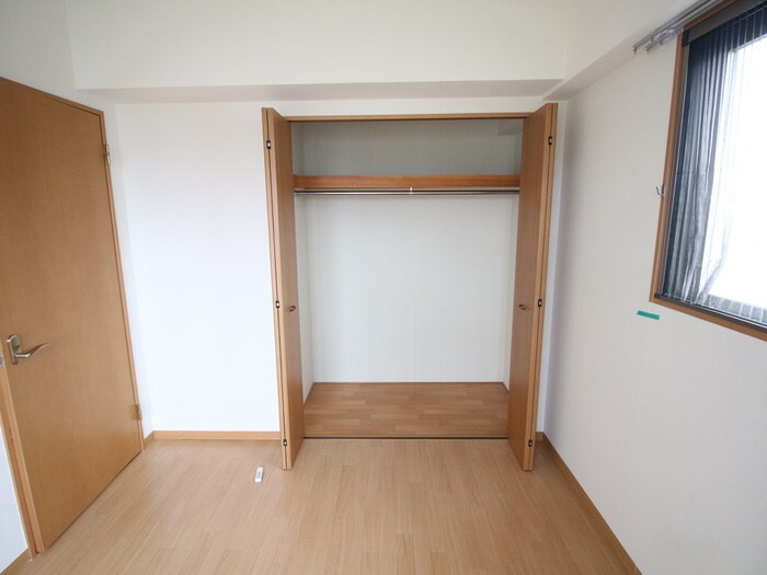 物件内観写真16　(収納)