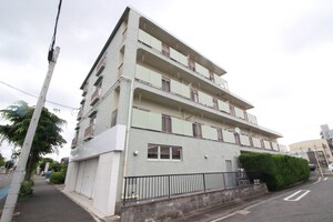 芳伊第一ビル外観写真