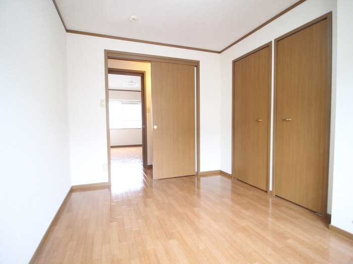 物件内観写真15　(居室)