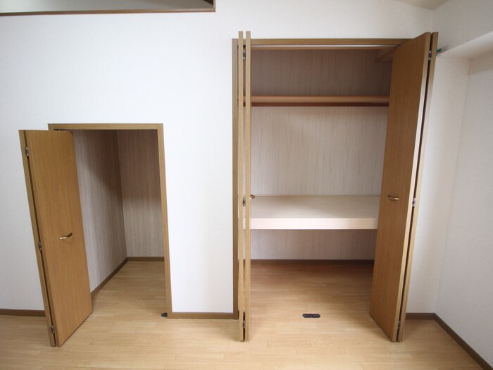 物件内観写真18　(収納)