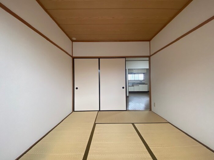 物件内観写真10　(居室)