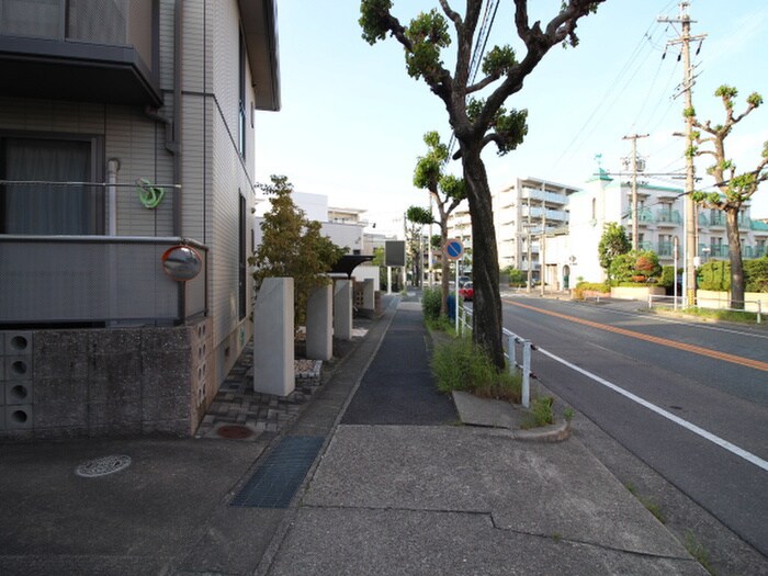 物件外観写真5　(周辺環境)