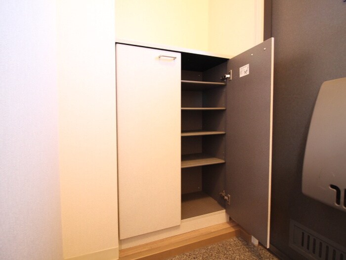 物件内観写真15　(靴箱)