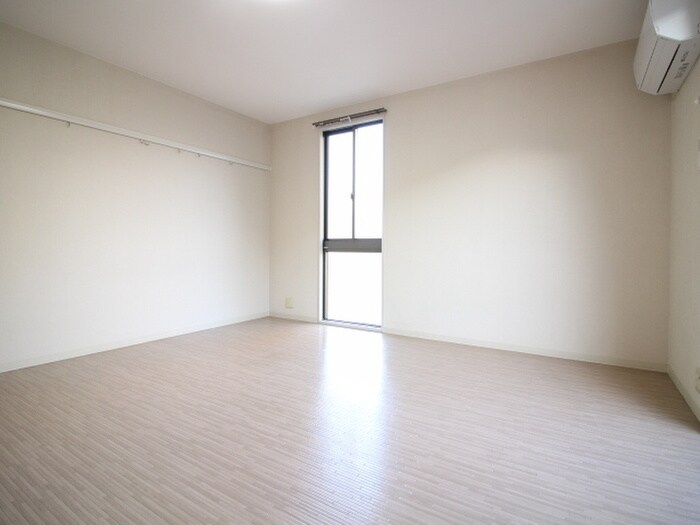 物件内観写真18　(居室)