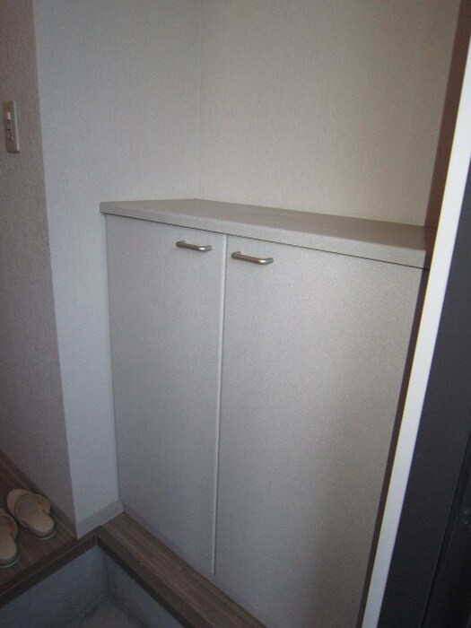 物件内観写真18　(靴箱)